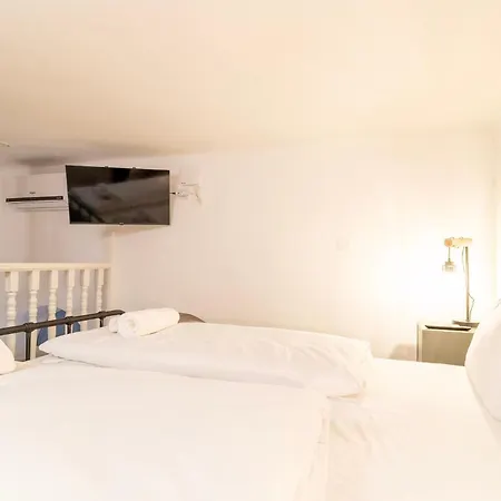 Tb Downtown * Budapest